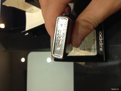 Zippo classic hàng Mỹ  authentic.