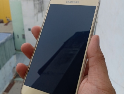 Ủng hộ Mã Đà- Samsung C5 99% end 22h59 ngày t2 -5/8/2019