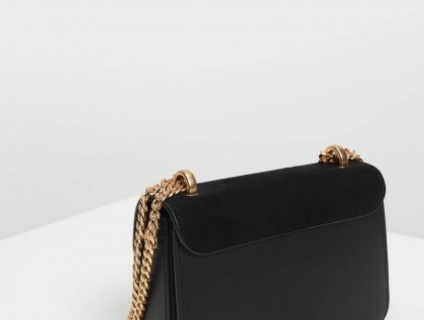 CHARLES & KEITH PUSH LOCK FRONT FLAP BAG.  End: 23h59p ngày 6/8/2019