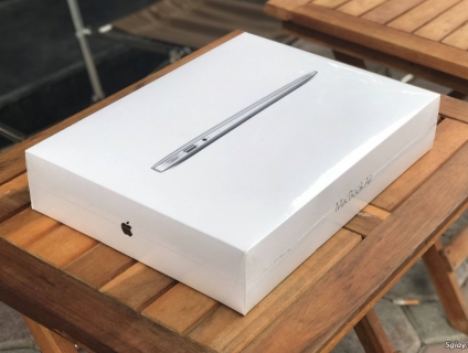 Bán cây macbook air 2017 new seal chưa active hàng Sing