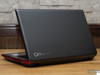 Toshiba Qosmio X75(FHD 17.3"  i7-4700MQ 16GB 256GB SSD+1TB ) GTX 770