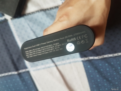 Sạc dự HyperJuice 27000mAh & Mophie powerstation USB-C XXL 19.500mah