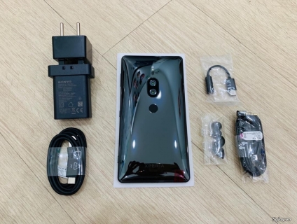 HCM Quận 10 - Cần bán SonyXZ2 Premium màu đen 2 sim 99%
