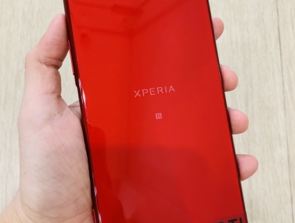 HCM Quận 10 - Cần bán Sony XZ Premium Đỏ 2 sim 99% bản Quốc Tế