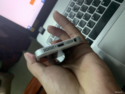 Iphone 5s 16gb Bạc Qte, chính hãng fptshop, full chức năng