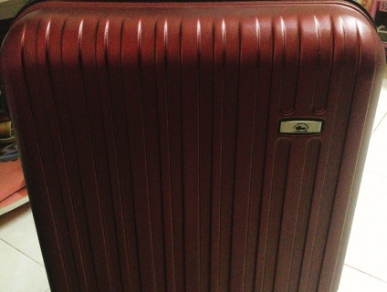 Vali Polo chính hãng đỏ đô còn mới 99%