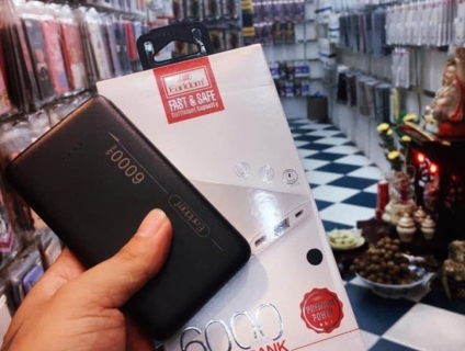 Sạc dự phòng Earldom