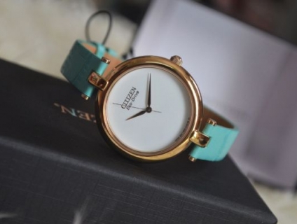 CITIZEN ECO-DRIVE NỮ DÂY DA TUYỆT ĐẸP, SANG TRỌNG, THỜI TRANG giá tốt