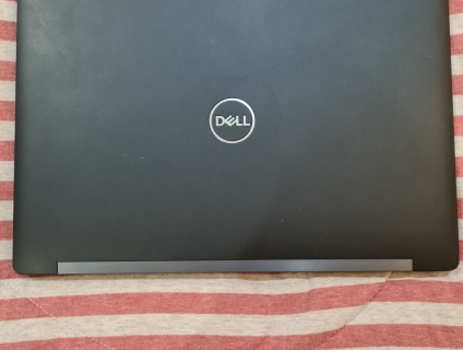Lên đời Thanh lý giá rẻ Dell Latitude E7390 Intel ® Core™ i7 8650U