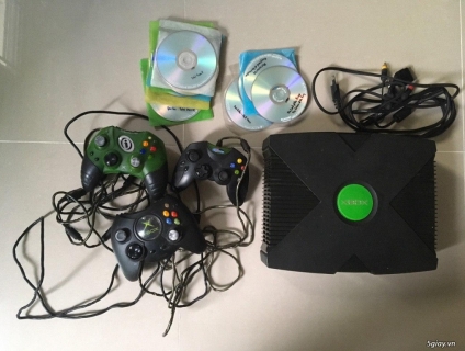 Bán máy Xbox Classic kèm tay xbox + 2 tay xbox classic khác