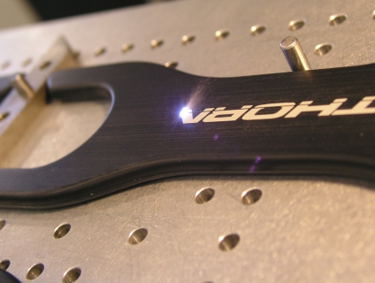 Gia công cắt – khắc laser trên mọi chất liệu