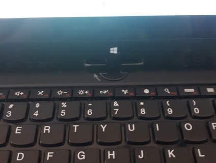 Lenovo Thinkpad Twist core i5 đã gắn SSD