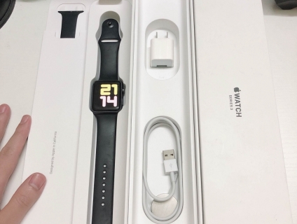Cần Bán : Apple Watch S3 Đen 42mm núm đỏ LTE Fullbox