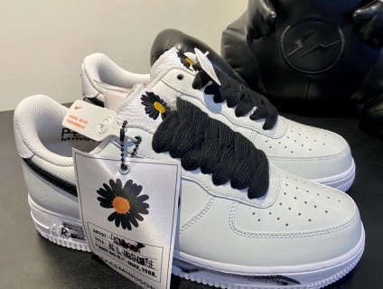 PEACEMINUSONE x Nike Air Force 1 ‘‘Para-Noise 2.0’’