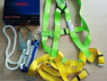 Dây an toàn đu dây leo núi, làm việc trên cao