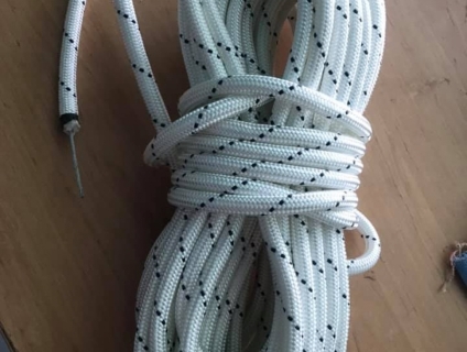 Cuộn dây cứu sinh an toàn trên cao