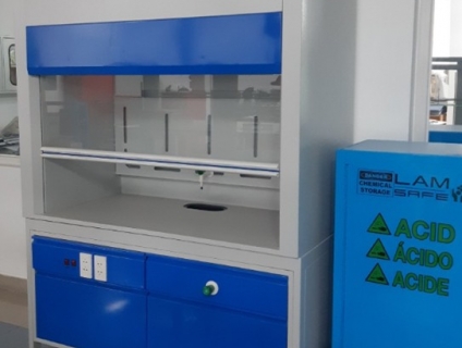TỦ HÚT HÓA CHẤT CHỊU ACID KT: 1500 x 800 x 2200mm
