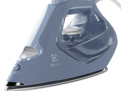 Cần Bán: Bàn ủi hơi nước Electrolux E7SI1-80DB