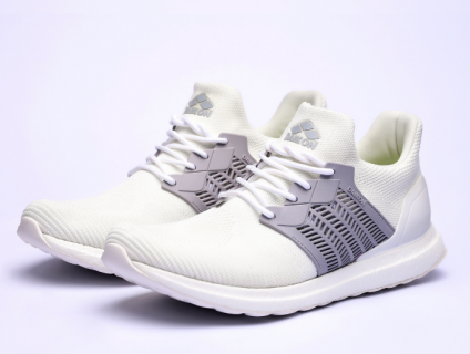 3 mẫu giày chạy bộ dưới 2 triệu đáng mua nhất 2021