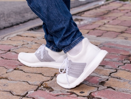 Top 10 đôi giày thể thao nam "hot" nhất 2021