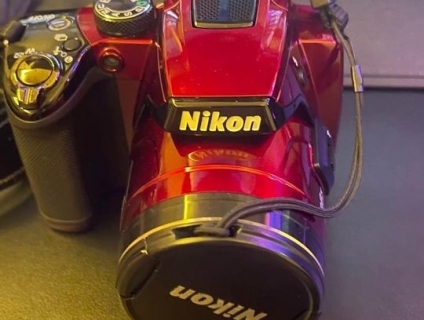 Máy ảnh Nikon Coolpix P500 zoom 36x màn hình lật