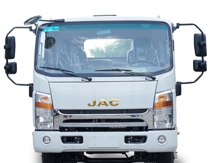 Xe tải JAC N800 ,tải trọng 8 tấn sử dụng động cơ cummins