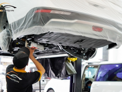 Phủ sơn gầm cho xe diễn ra như thế nào