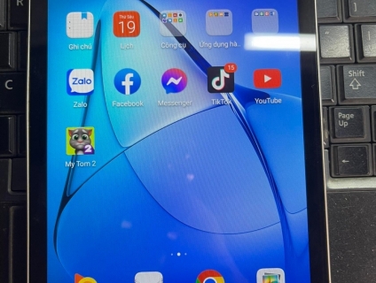 Huawei MediaPad T3 zin all màn hình sáng đẹp