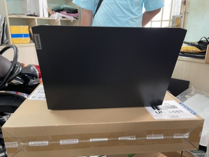 LENOVO Gaming 3i - Core i5-11300H - 8GB Memory - 256GB SSD