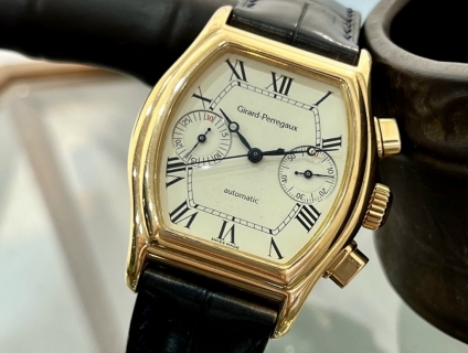 •••Đồng hồ Gp vỏ vàng đúc 18k chrno phom oval hiếm gặp