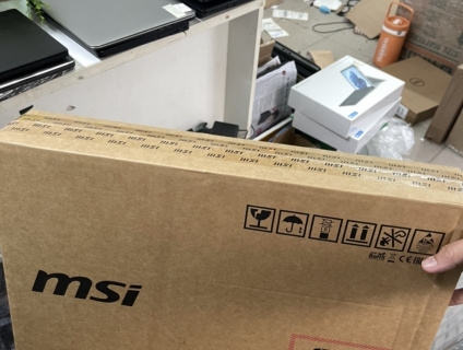 MSI GF63 Thin 15.6 144Hz Gaming Laptop Intel i5-11400H 8GB 256GB SSD