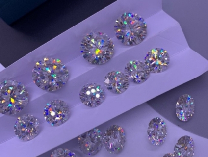 Kim cương moissanite giá sỉ lẻ giá tốt tại hệ thống 5giay.vn