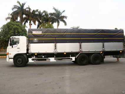 Xe Tải Hino 15 Tấn Mui Bạt Bửng Nhôm
