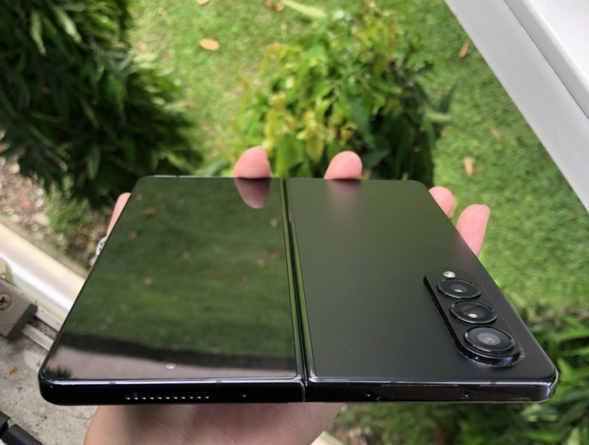 dư dùng bán Z Fold 4 ram 12gb, rom 256gb giá iu thương chỉ hơn 18 tr