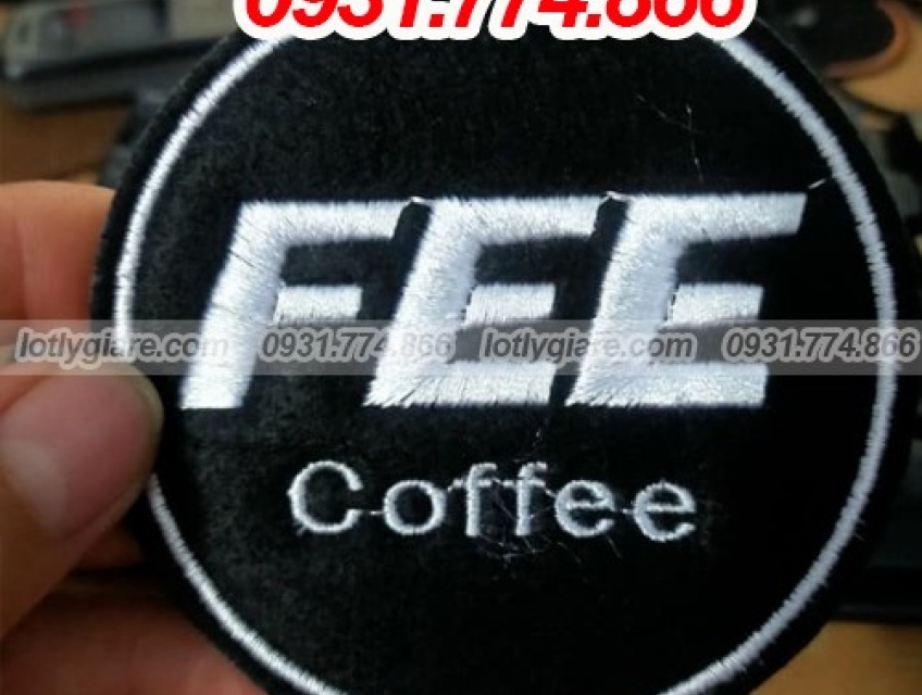 Đế lót ly thấm nước, miếng kê cốc vải nỉ có sẵn, lót cốc bằng vải