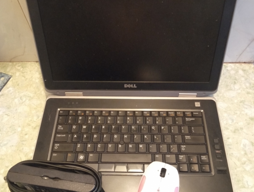 Cần bán laptop cũ dell bền đẹp giá rẻ