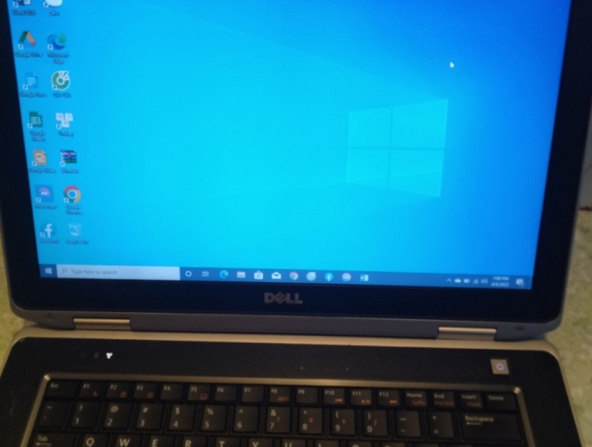 Tôi cần bán laptop Dell cũ bền đẹp giá rẻ