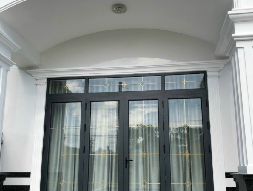 Cửa Nhôm Kính Là Gì? Mua Ở Đâu Uy Tín, Giá Rẻ?