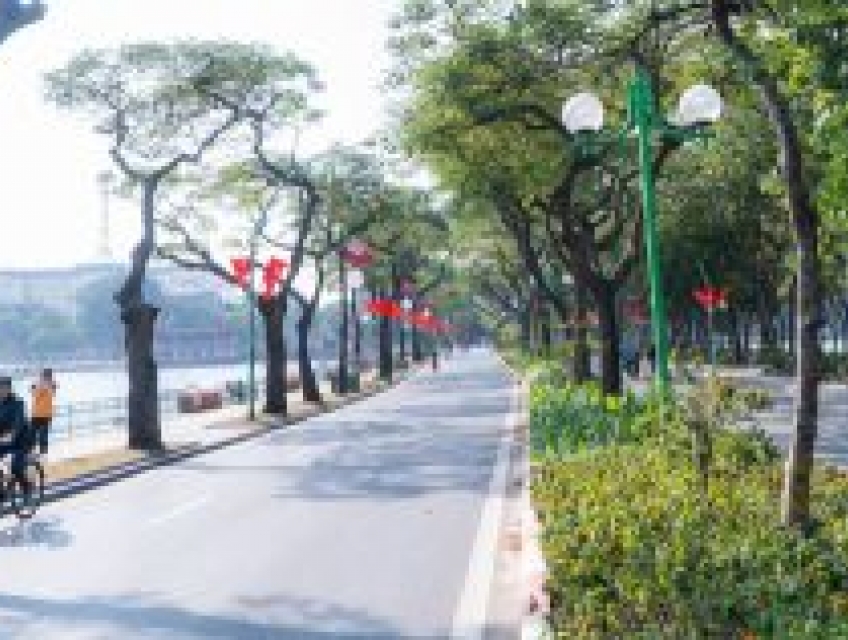 Đạp xe Hà Nội: Khám phá thành phố bằng chiếc xe đạp