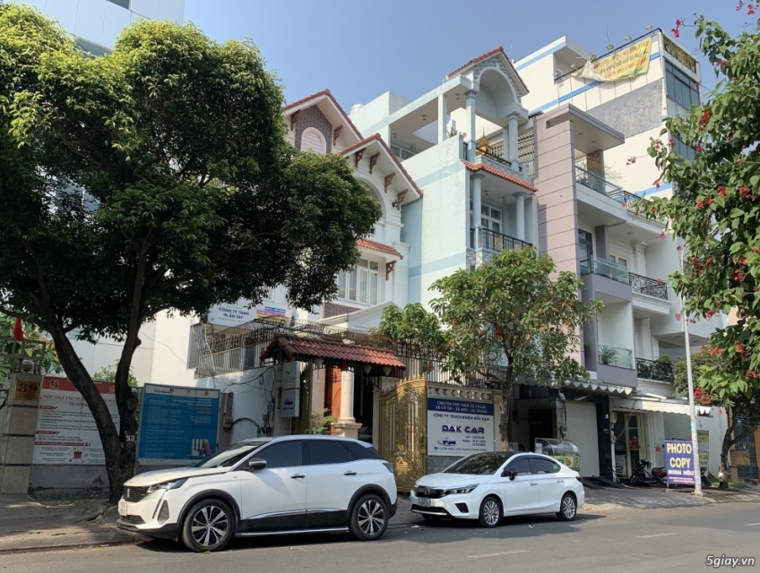 Bảng Giá Thuê Xe Ô Tô Sài Gòn Tháng 8/2023