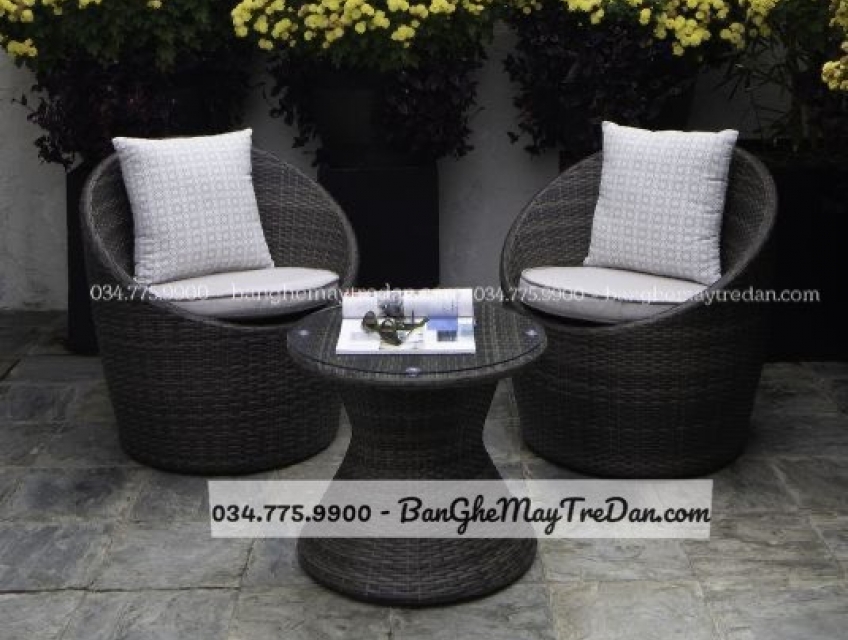 Bàn ghế sân vườn ngoài trời