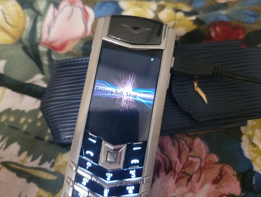 Xác Vertu Signature S 500k