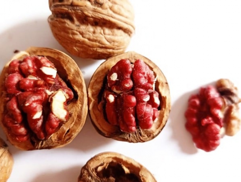 Hạt óc chó đỏ rẻ: Tất cả những gì bạn cần biết