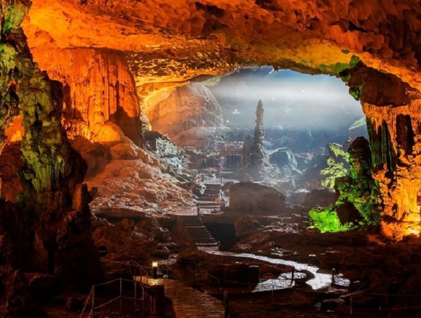 Kinh nghiệm book du thuyền Hạ Long 2023 giá tốt