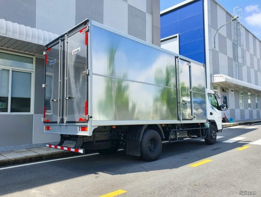 De tải mitsubishi Fuso 3 tấn 5