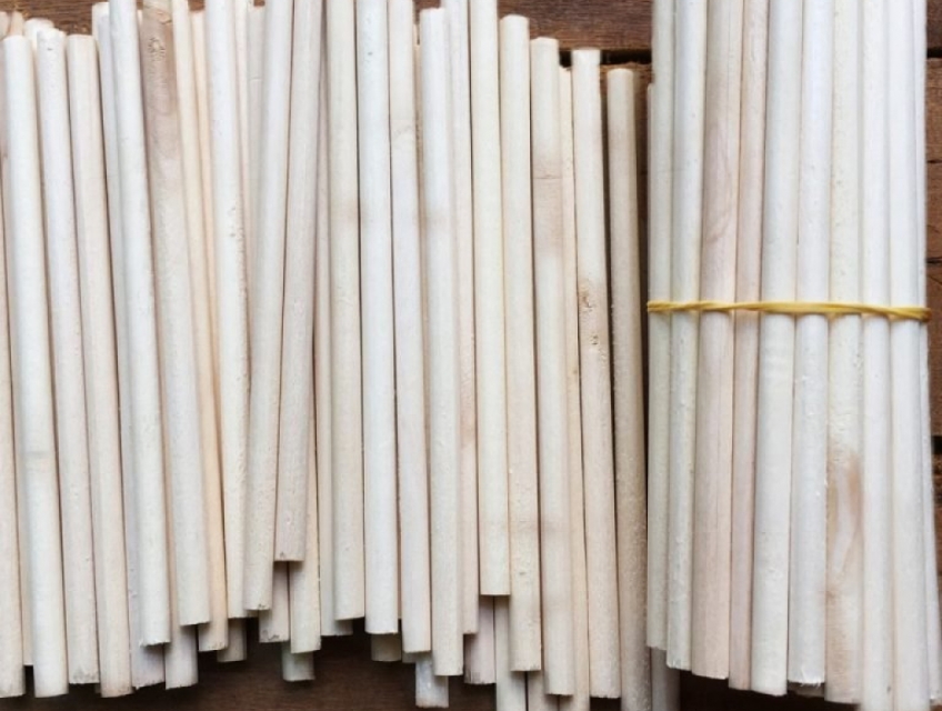 Ván gỗ thông dùng đóng kệ sách, kệ bếp, kệ decor