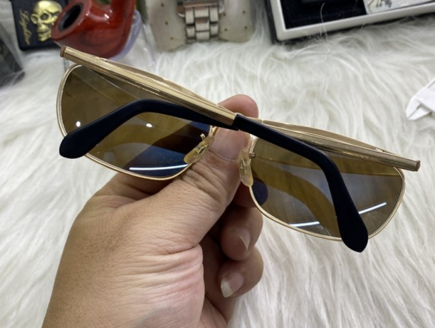 Kính solex xịn và địa chỉ chuyên bán kính râm nam cổ độc