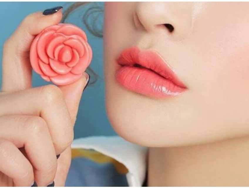 Xăm môi màu hồng cam: Bí quyết chọn màu phù hợp với từng tone da