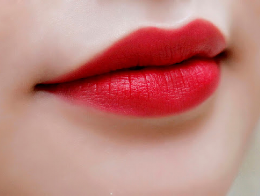 Còn Trẻ Có Nên Xăm Môi? Lợi Ích và Rủi Ro Cần Cân Nhắc