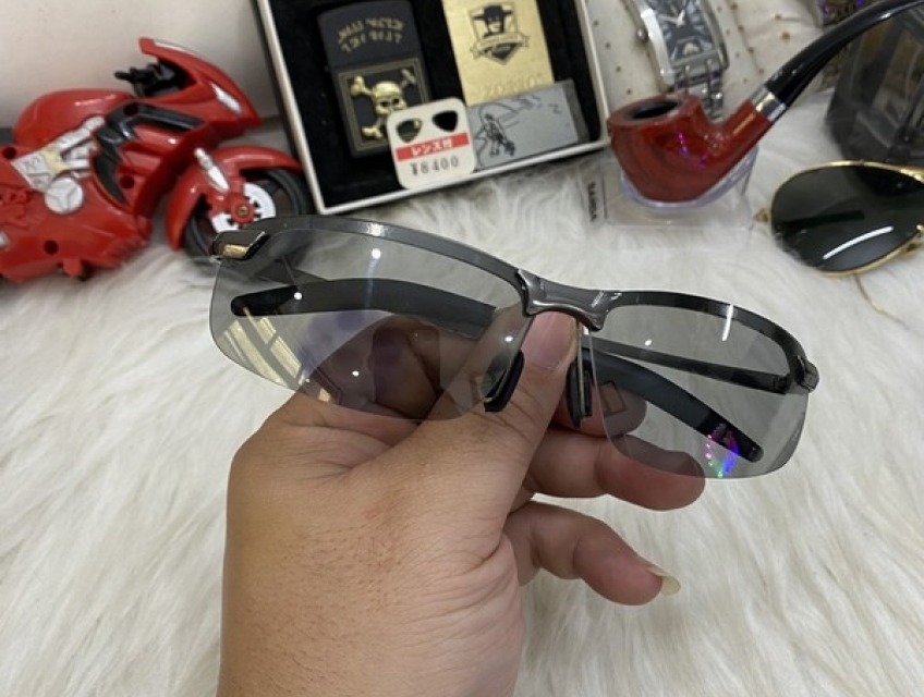 Địa chỉ bán kính mát đổi màu chống chói đi ngày đêm chuẩn giá rẻ